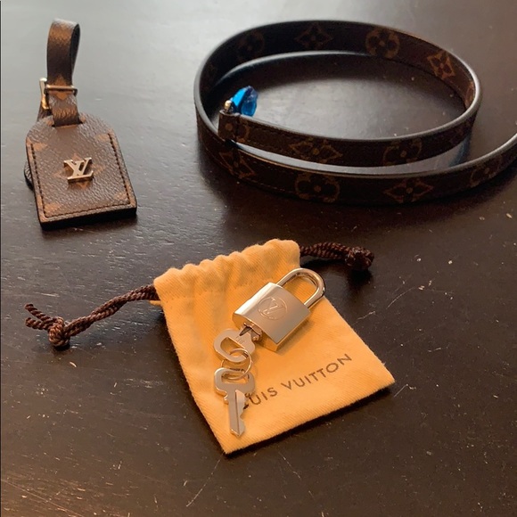 Louis Vuitton Handbags - Louis Vuitton City Steamer Accessories